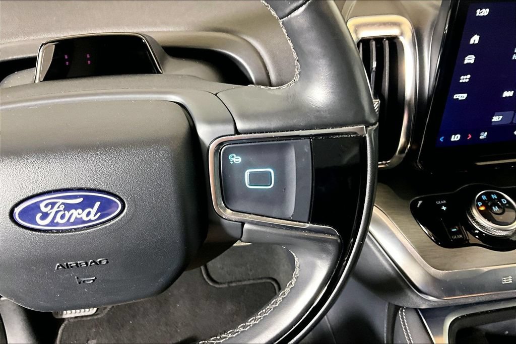 Certified 2025 Ford Expedition Max Platinum AWD/4WD image 15