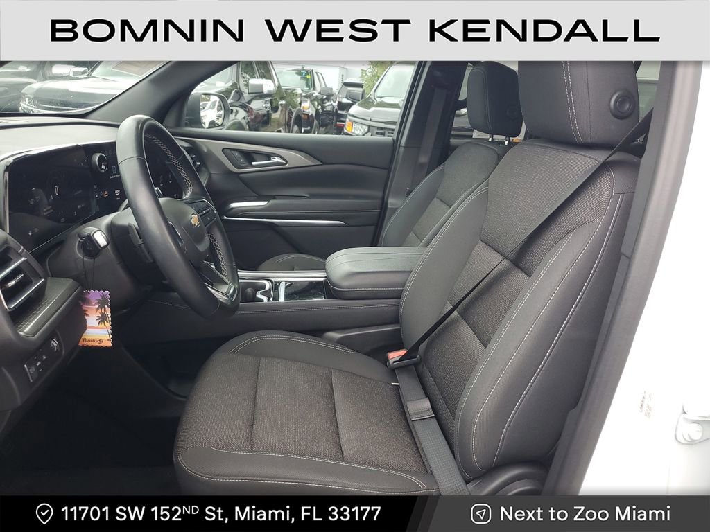 Used 2024 Chevrolet Traverse LS image 24