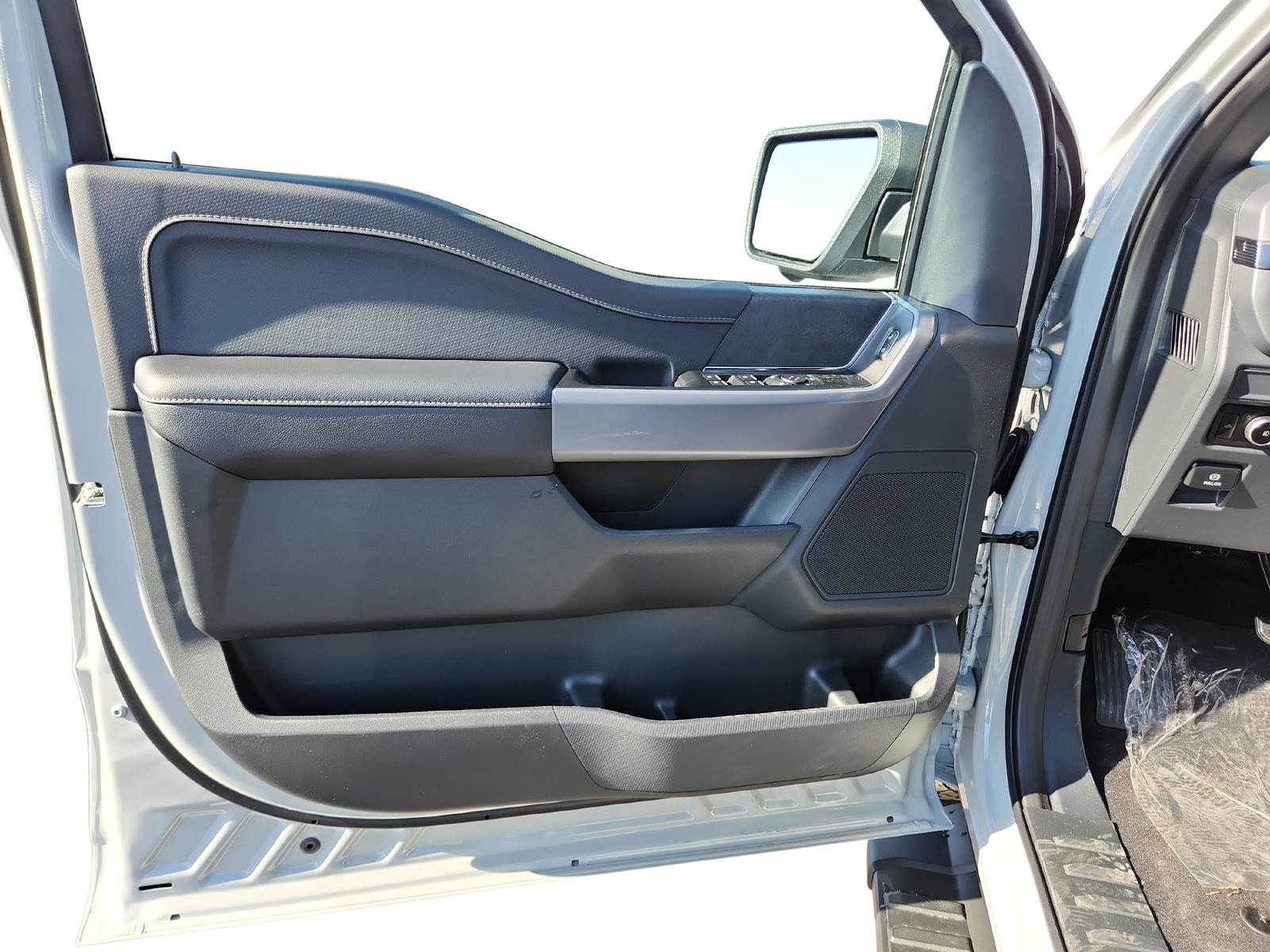 New 2026 Ford F150 XLT w/ Equipment Group 302A MID image 22