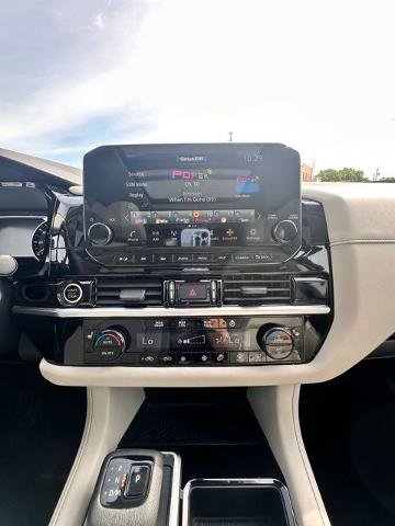 Certified 2022 Nissan Pathfinder SL w/ SL Premium Package image 16