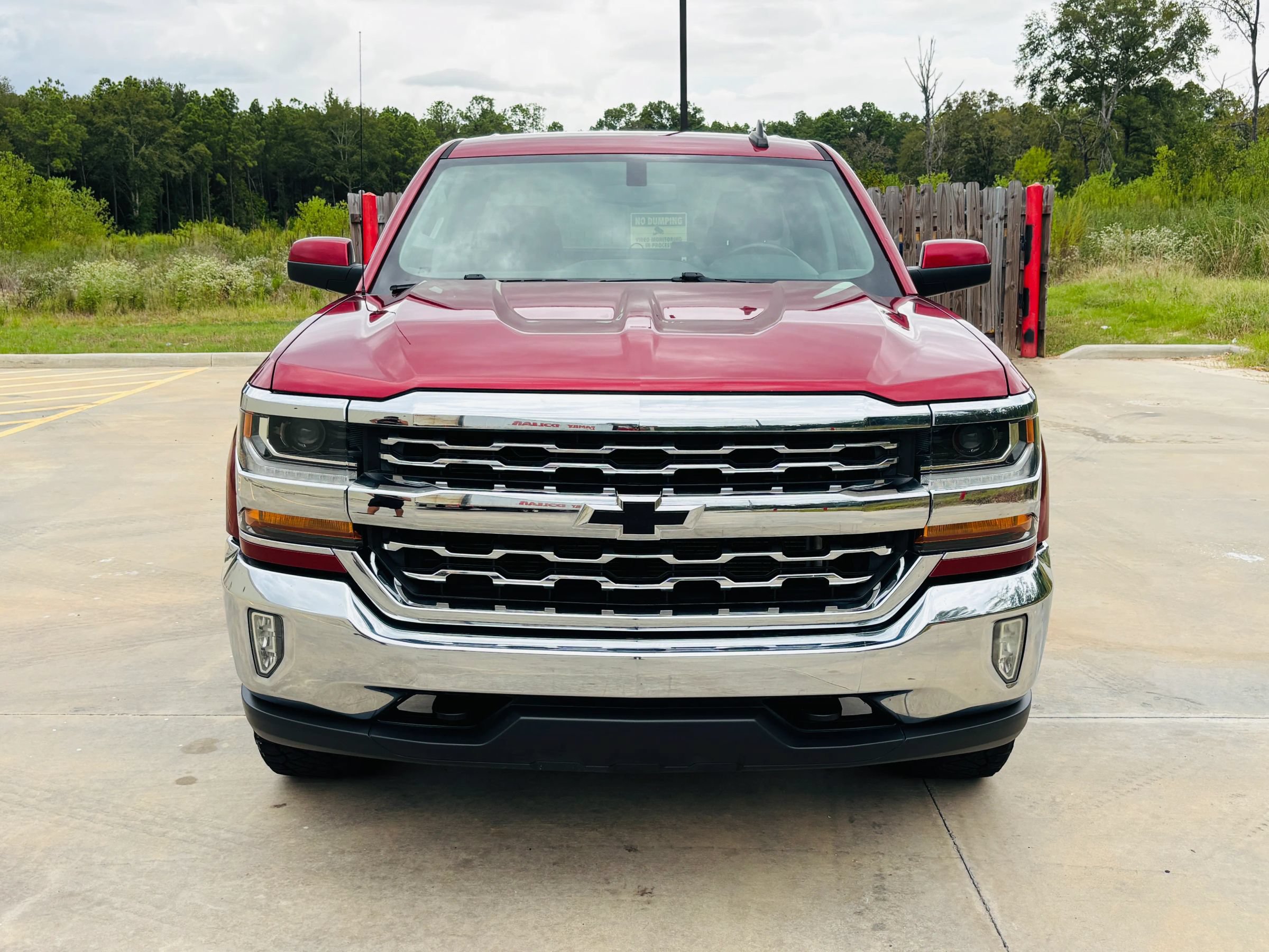 Used 2018 Chevrolet Silverado 1500 LT w/ Texas Edition RWD image 2