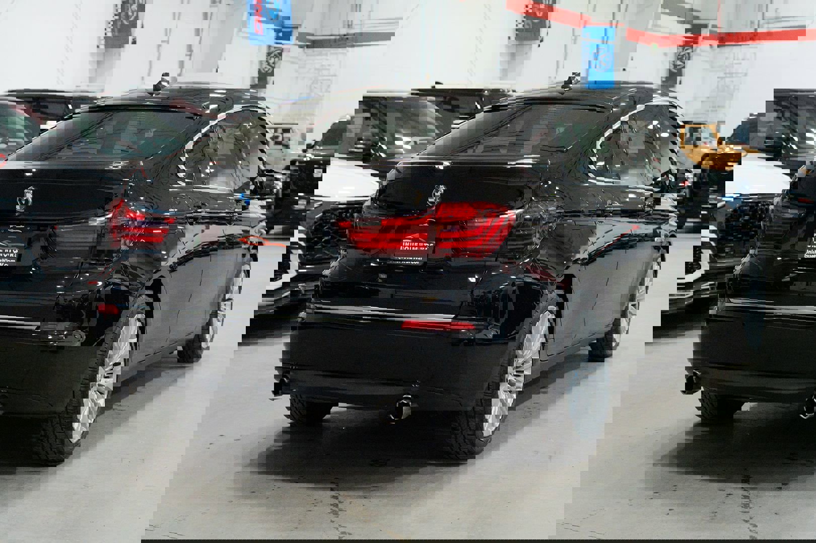 Used 2015 BMW 535i Gran Turismo xDrive image 8