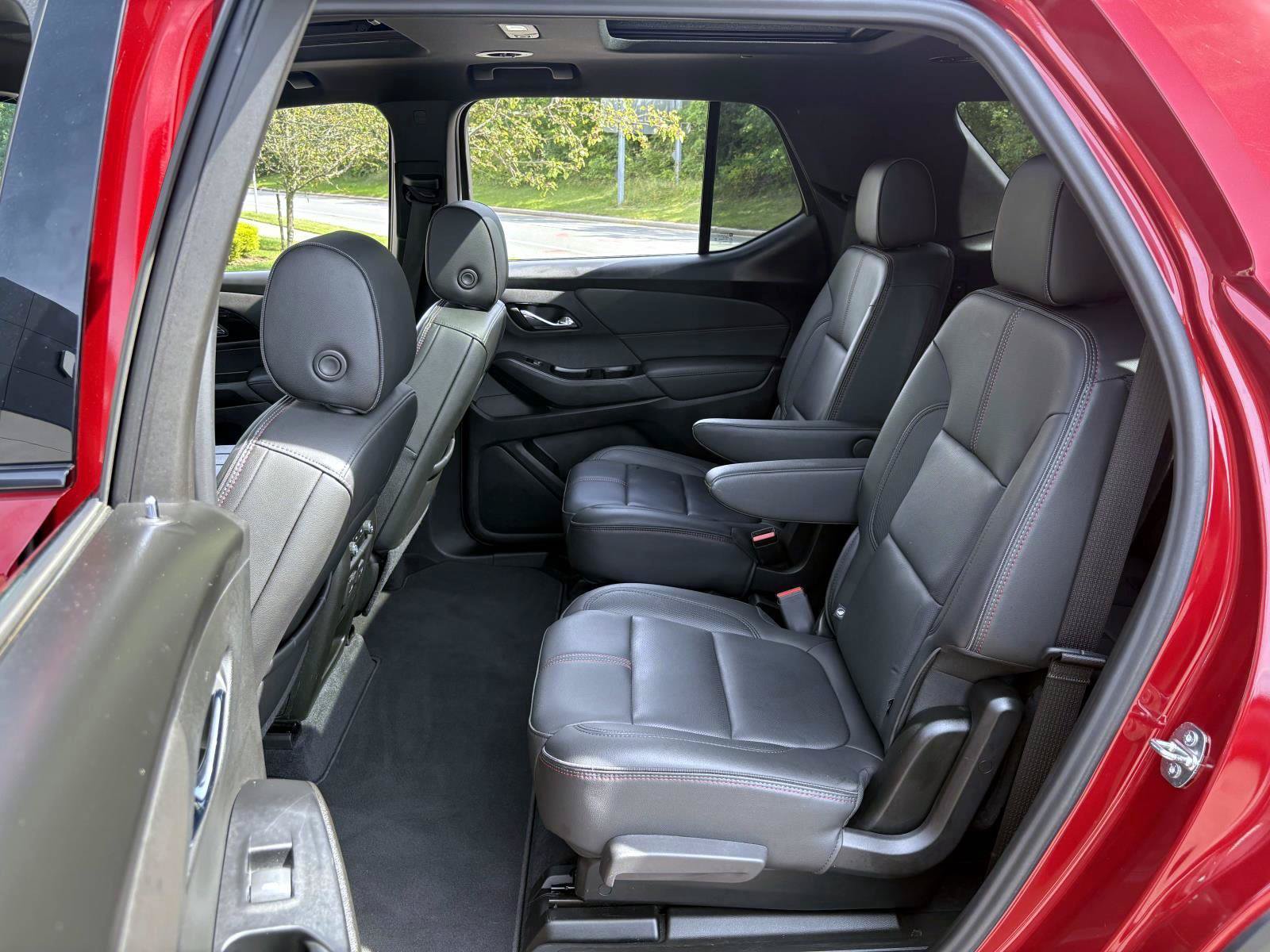 Used 2023 Chevrolet Traverse RS AWD/4WD image 29