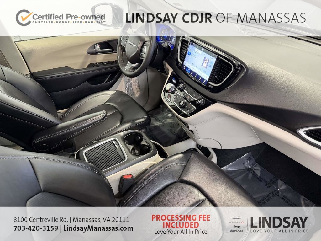 Certified 2024 Chrysler Pacifica Touring-L FWD image 15