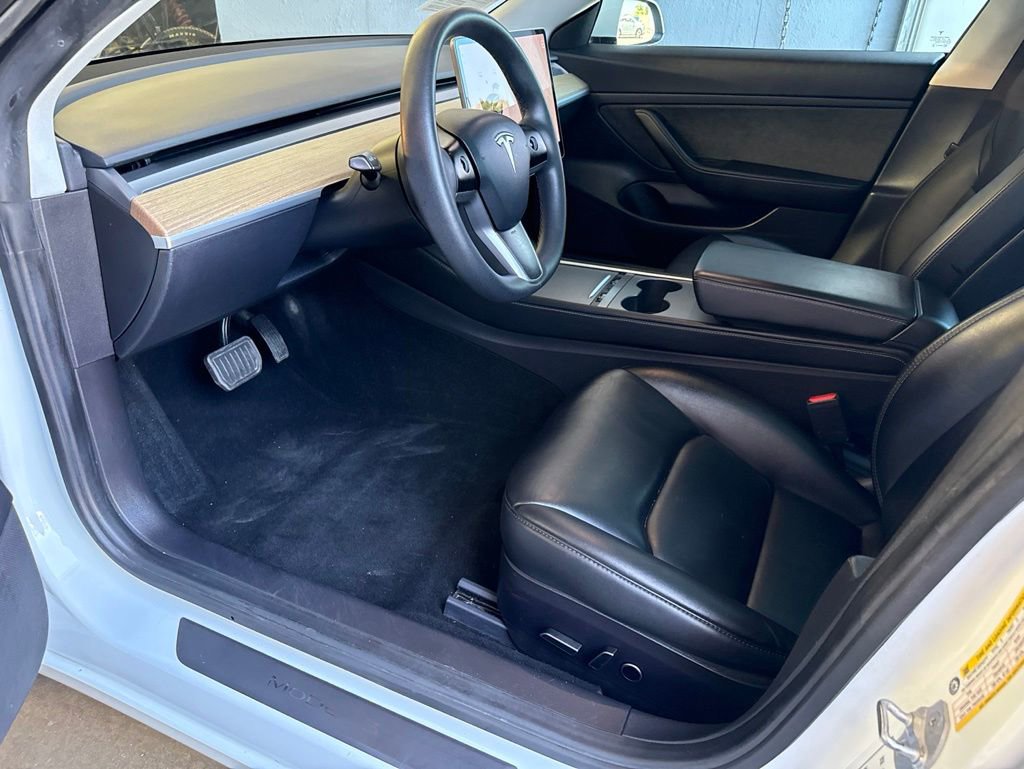 Used 2021 Tesla Model 3 Standard Range Plus RWD image 19