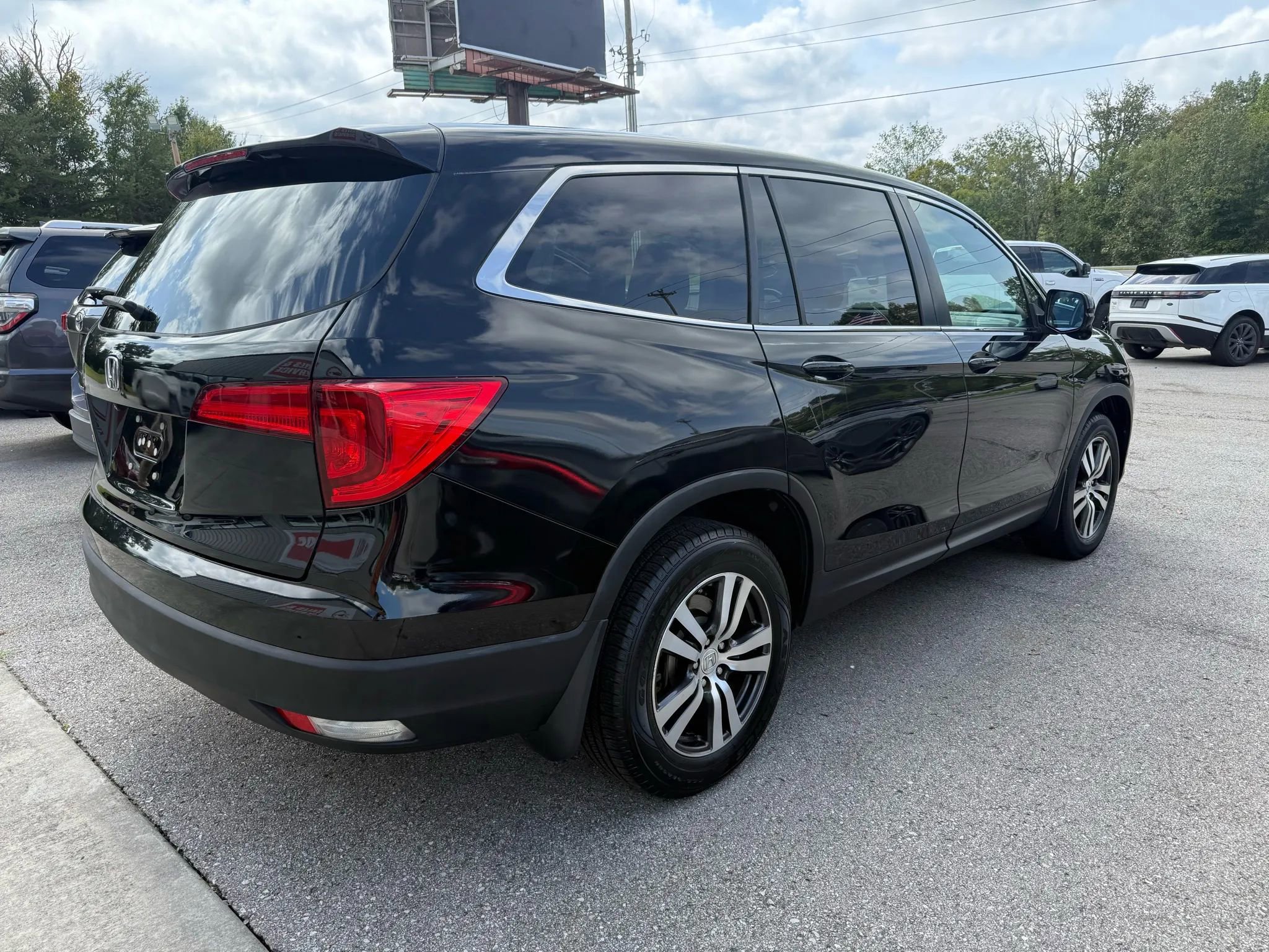 Used 2016 Honda Pilot EX-L image 19