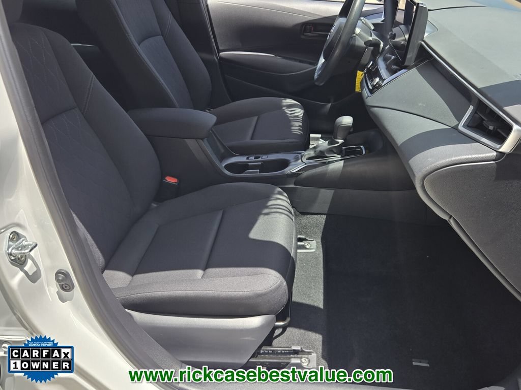 Used 2023 Toyota Corolla LE FWD image 18