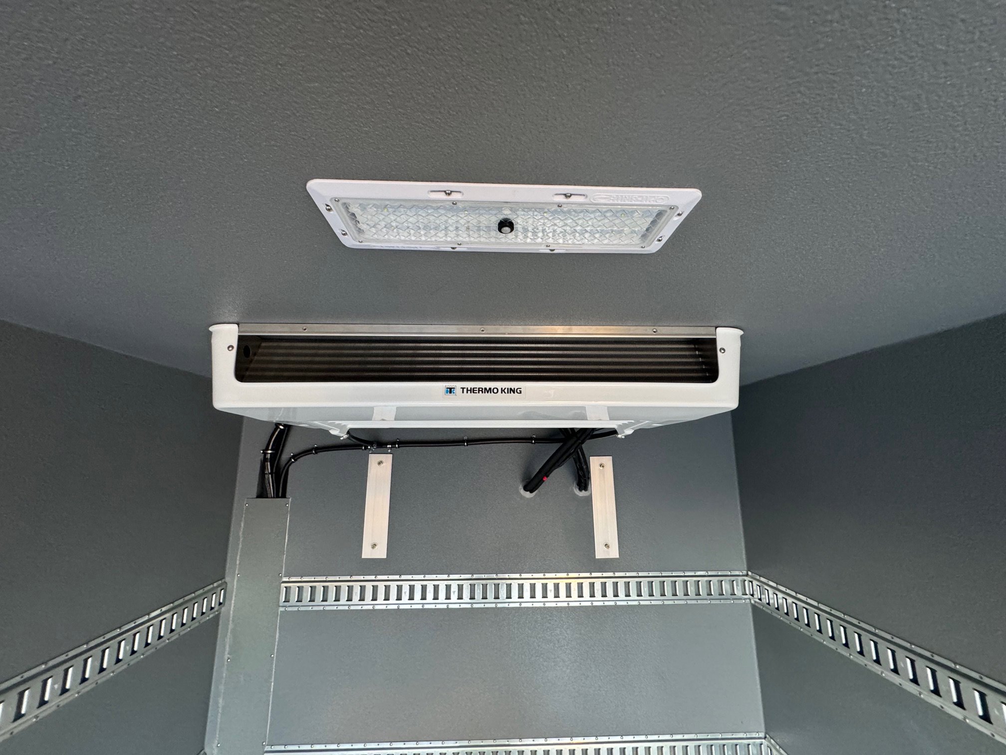 New 2026 Ford E-450 and Econoline 450 Super Duty w/ Power Equipment Group RWD image 9