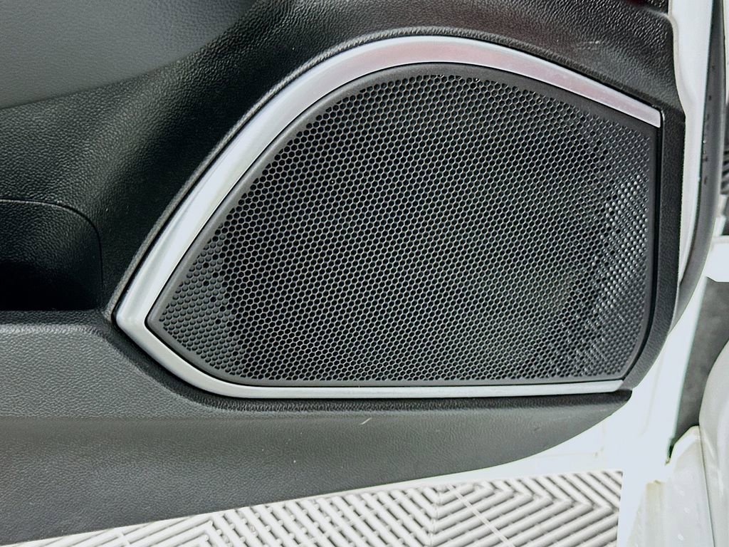 Used 2019 Alfa Romeo Giulia image 18