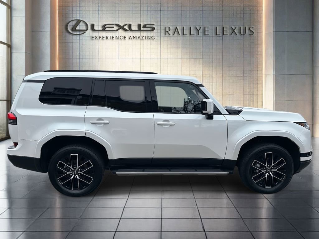 Certified 2025 Lexus GX 550 w/ Accessory Package (2T) image 2