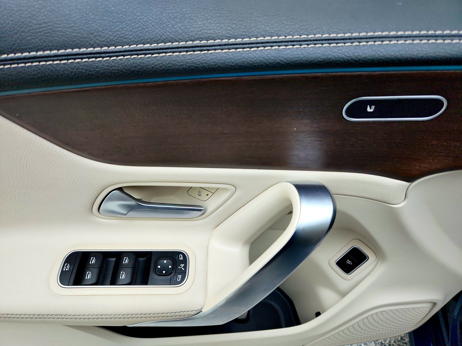 Certified 2022 Mercedes-Benz CLA 250 image 14