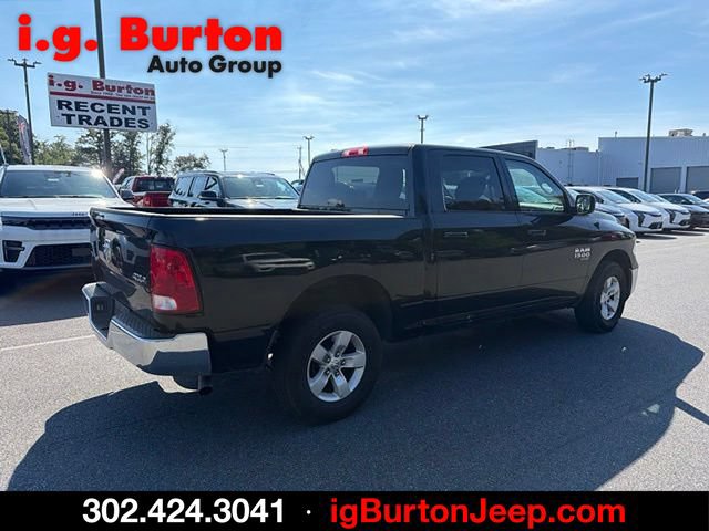 Used 2021 RAM 1500 Classic SLT AWD/4WD image 3
