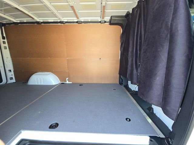 Used 2025 Mercedes-Benz Sprinter 2500 image 10