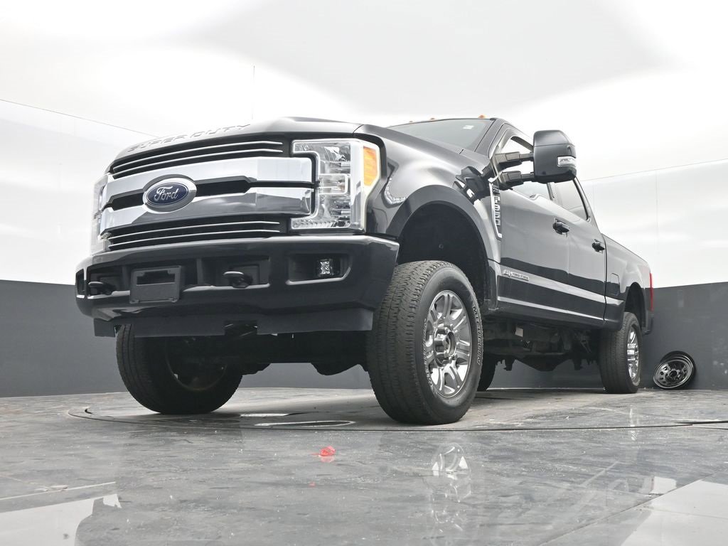 Used 2017 Ford F350 Lariat w/ Lariat Value Package image 25