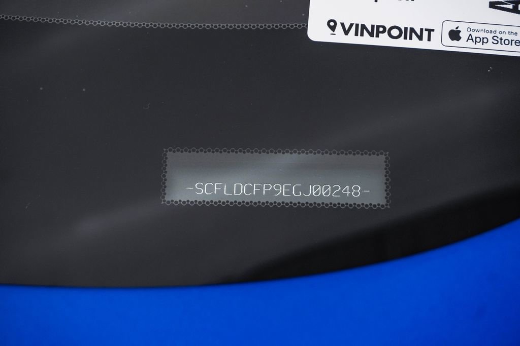 Used 2014 Aston Martin Vanquish Coupe image 36