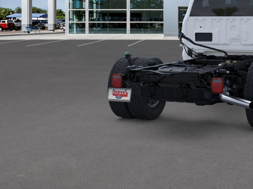 New 2025 Ford F550 4x4 Regular Cab Super Duty image 21