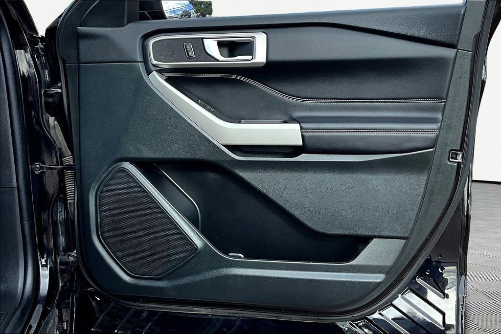 Used 2023 Ford Explorer XLT w/ Equipment Group 202A image 19