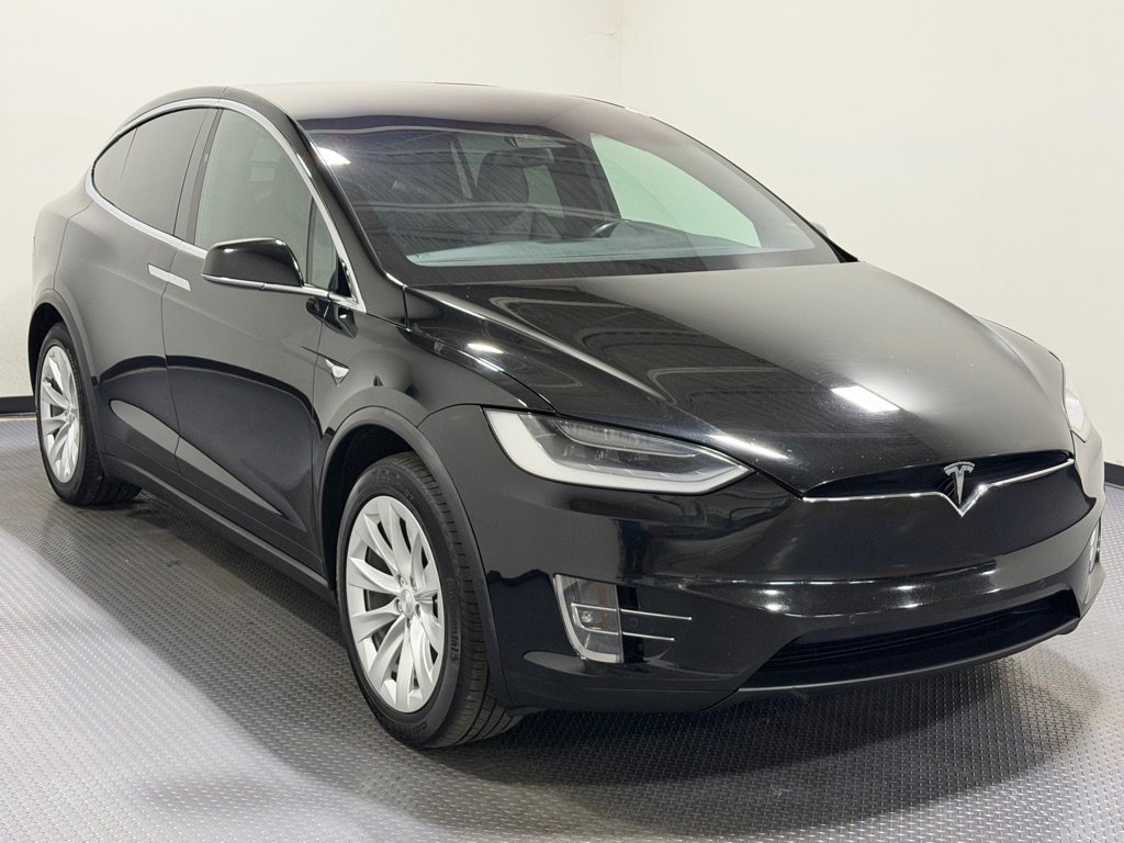 Used 2016 Tesla Model X 75D image 4