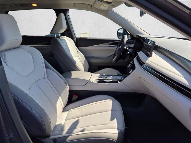 Certified 2026 INFINITI QX60 Pure w/ Cargo Package AWD/4WD image 23