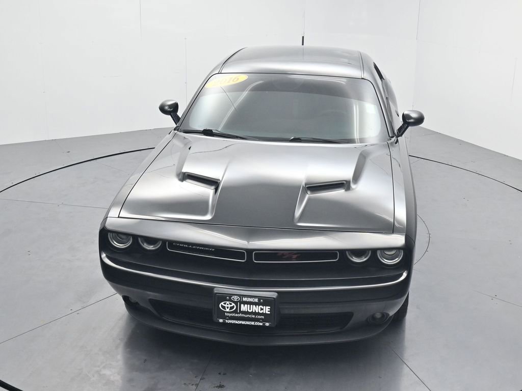 Used 2016 Dodge Challenger R/T RWD image 46