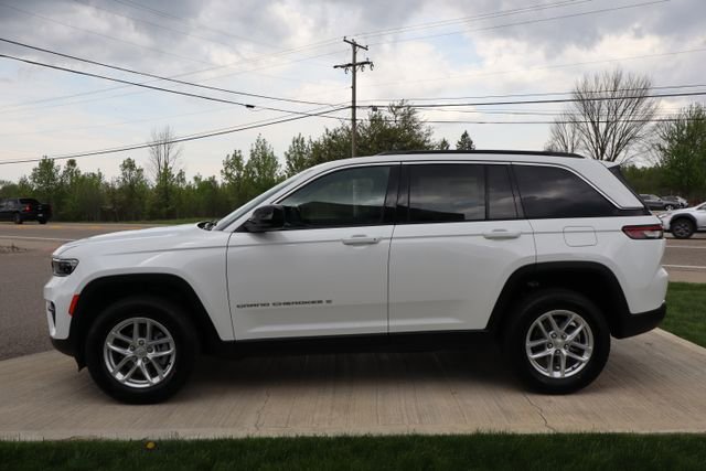 New 2026 Jeep Grand Cherokee Laredo AWD/4WD image 22