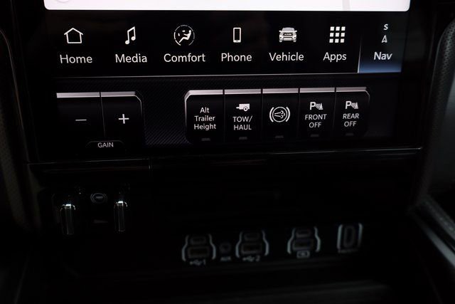 Used 2025 RAM 3500 Limited w/ Max Tow Package image 29