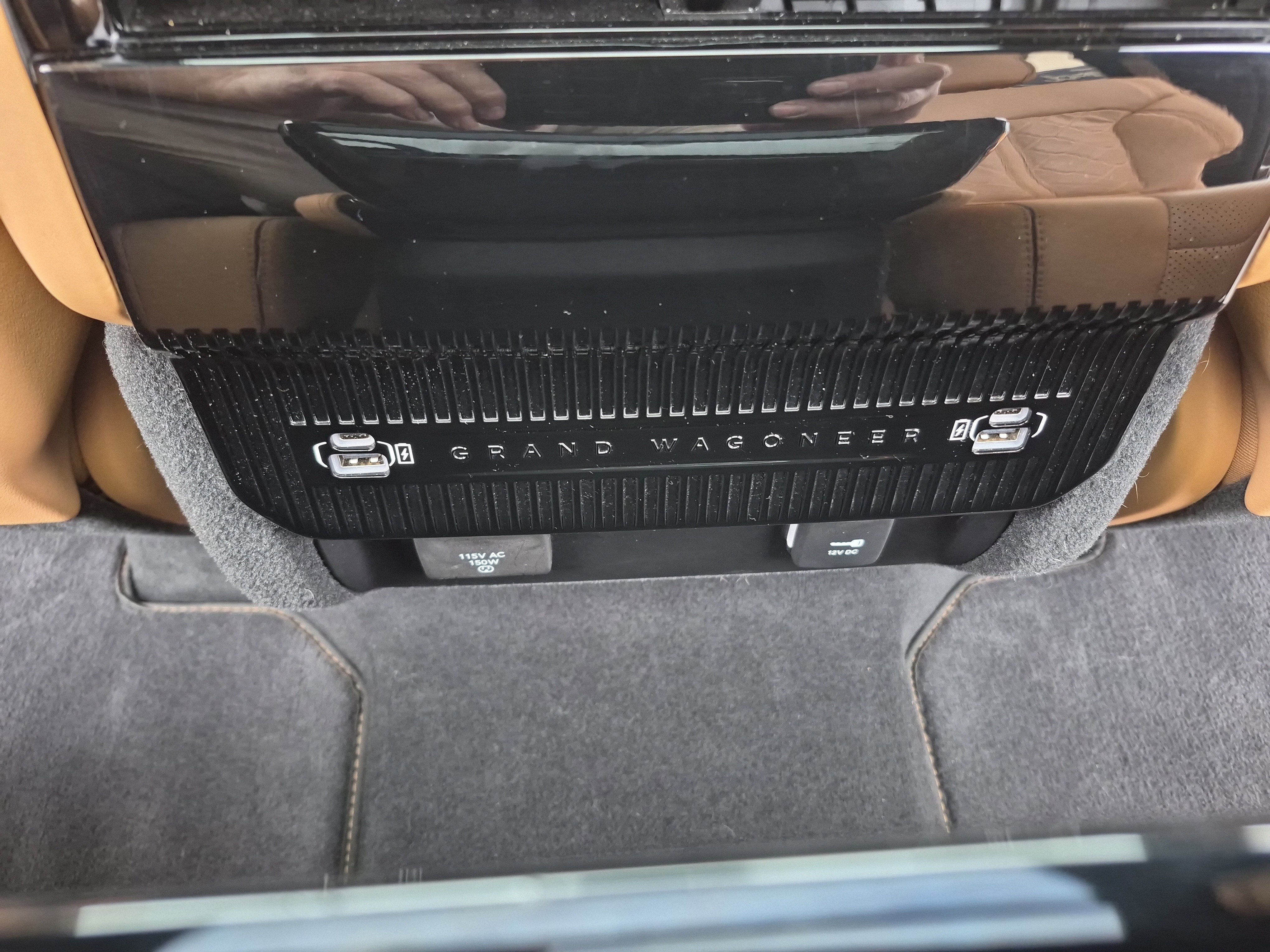 Used 2023 Jeep Grand Wagoneer L Series III image 21