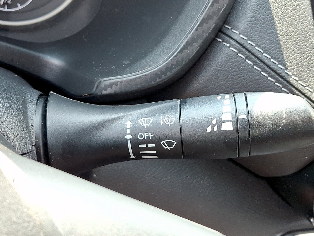 Used 2025 Nissan Sentra SV w/ All-Weather Package FWD image 27