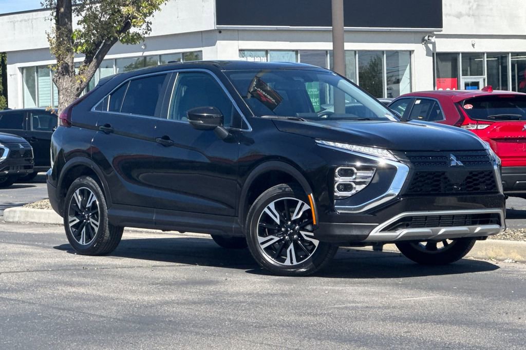 Used 2025 Mitsubishi Eclipse Cross SE AWD/4WD image 2