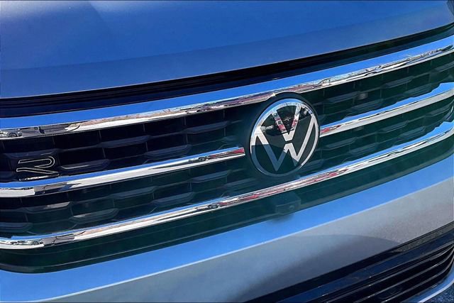 Used 2023 Volkswagen Atlas Cross Sport SEL Premium R-Line image 28