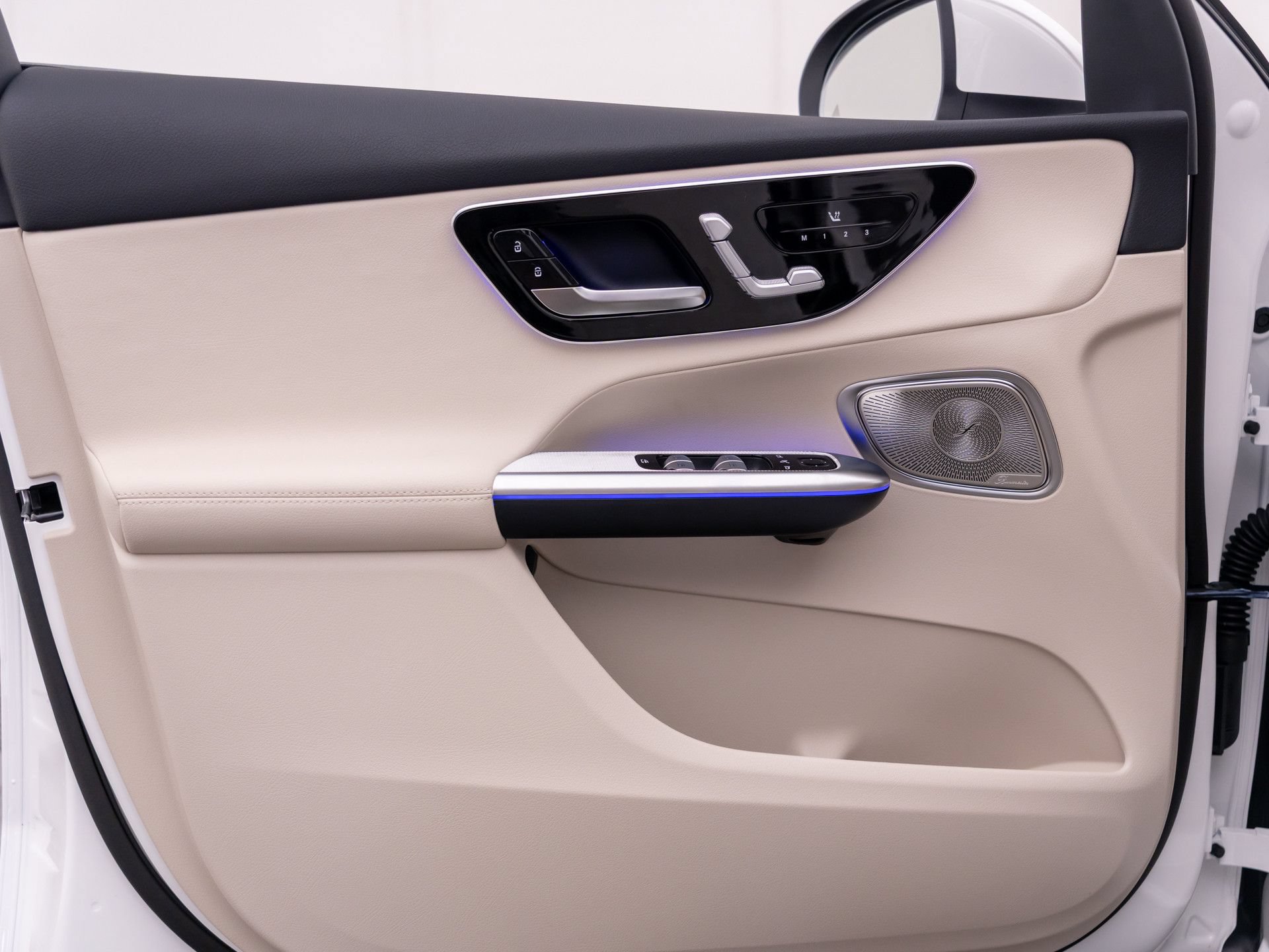 New 2027 Mercedes-Benz GLC 350e 4MATIC image 14