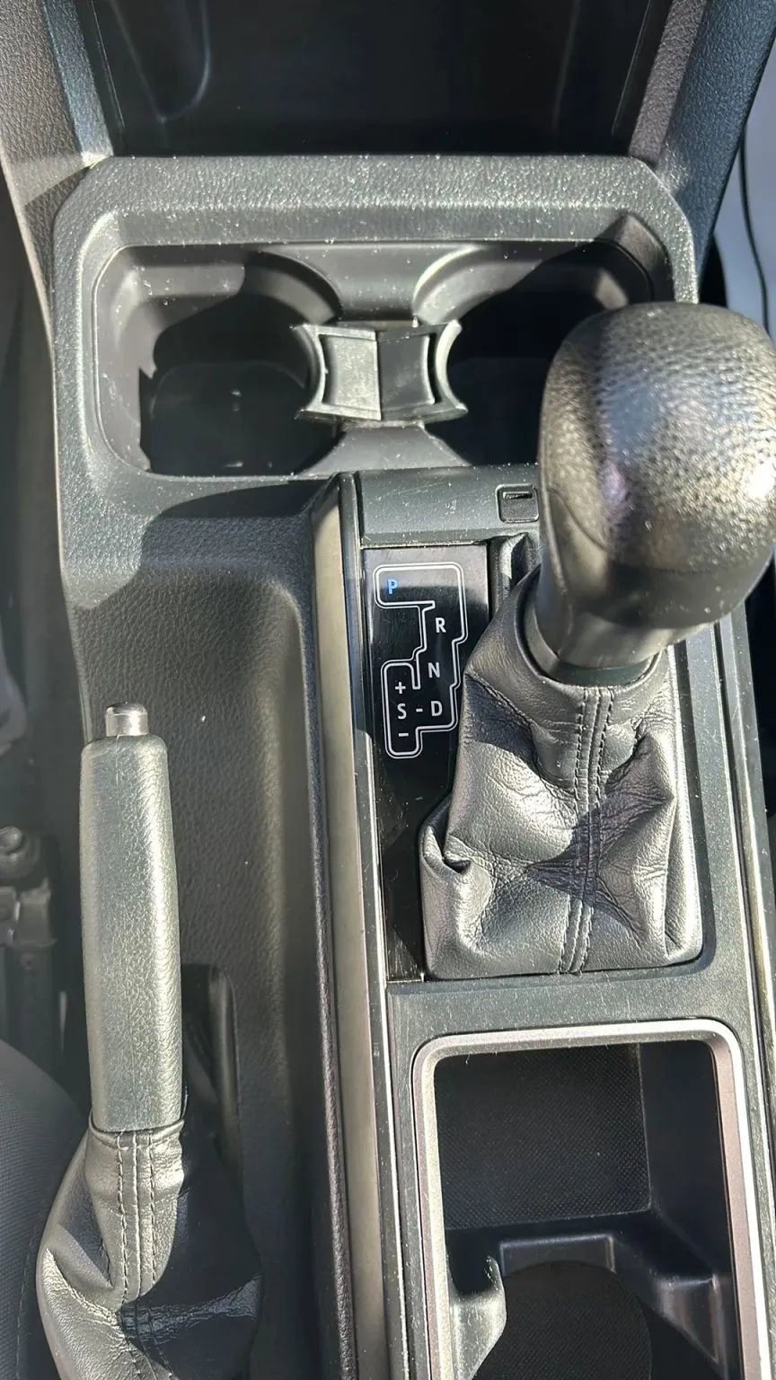 Used 2020 Toyota Tacoma SR image 29