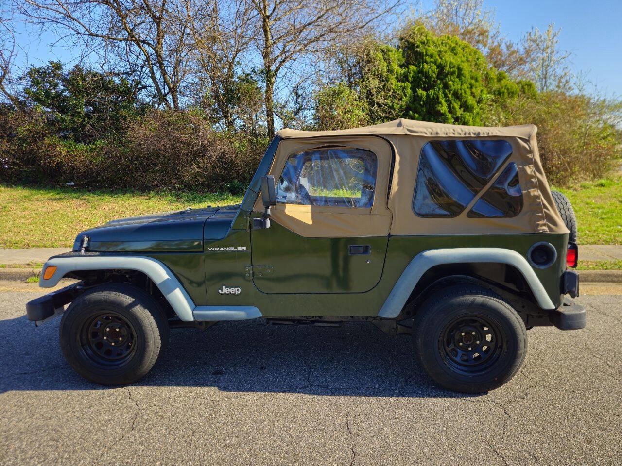 Used 1997 Jeep Wrangler SE AWD/4WD image 2