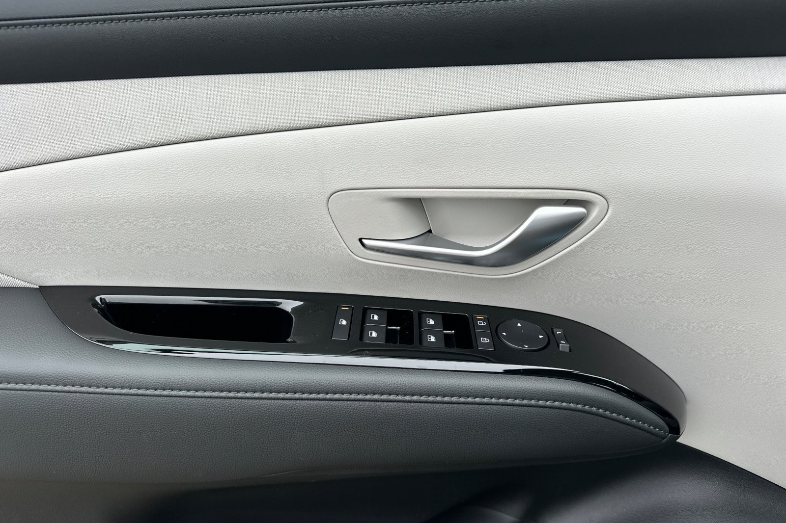 New 2026 Hyundai Tucson Limited AWD/4WD image 11