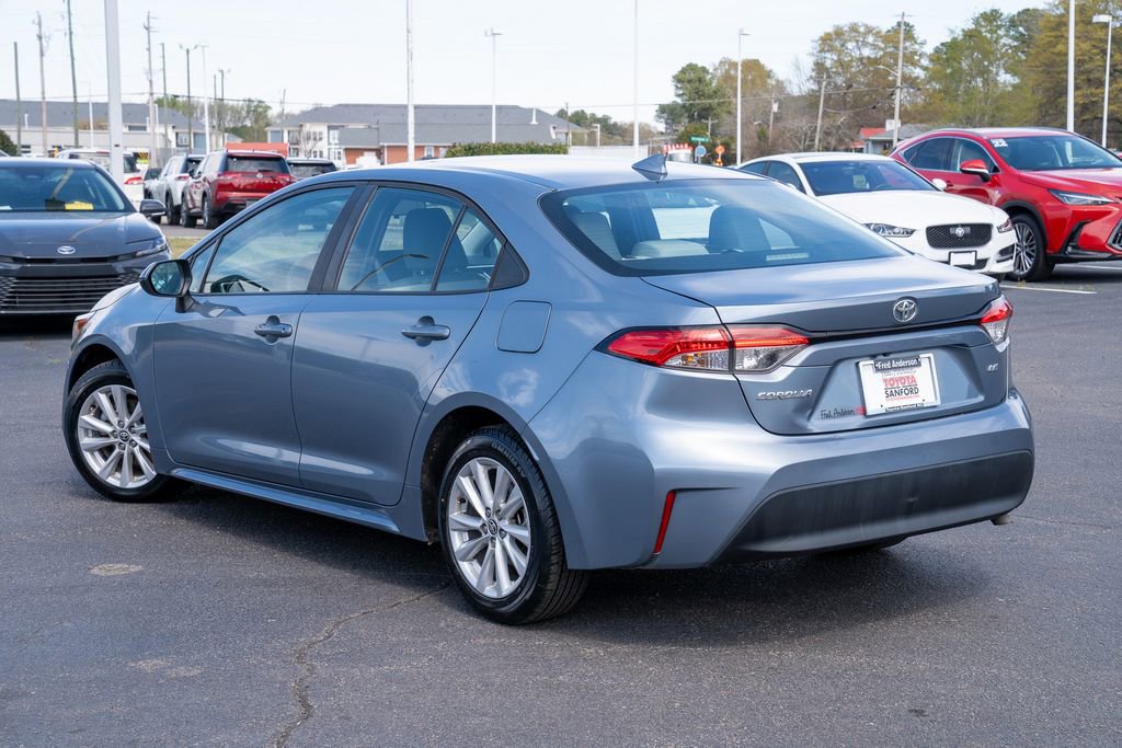 Certified 2024 Toyota Corolla LE w/ LE Convenience Package image 2