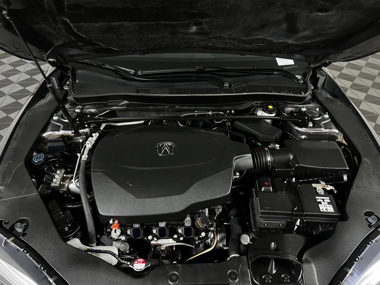 Used 2019 Acura TLX w/ Technology Package AWD/4WD image 9