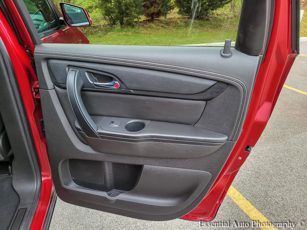 Used 2014 Chevrolet Traverse LT image 29