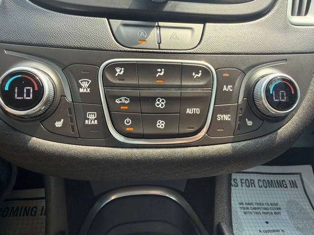 Used 2024 Chevrolet Malibu LT FWD image 28