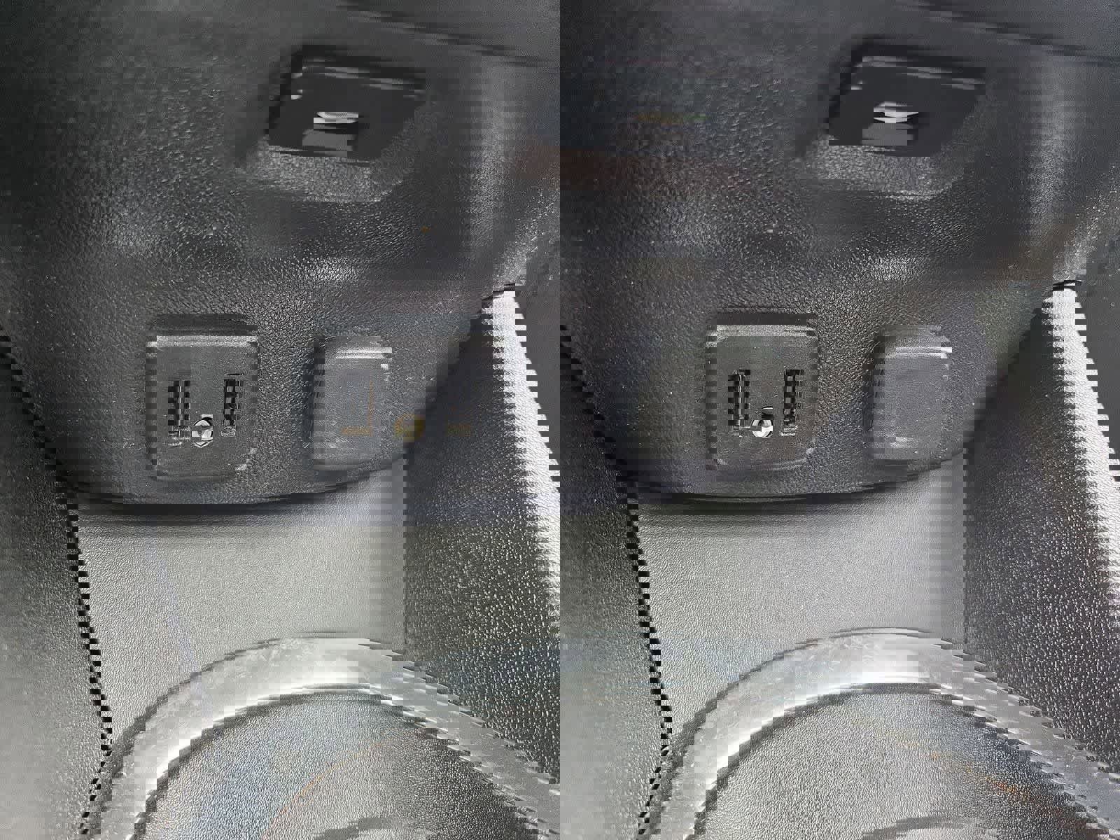 Used 2018 Chevrolet Malibu LT w/ Driver Confidence Package image 27