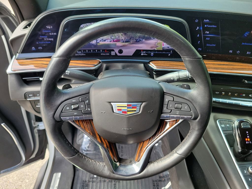 Used 2022 Cadillac Escalade Luxury image 27