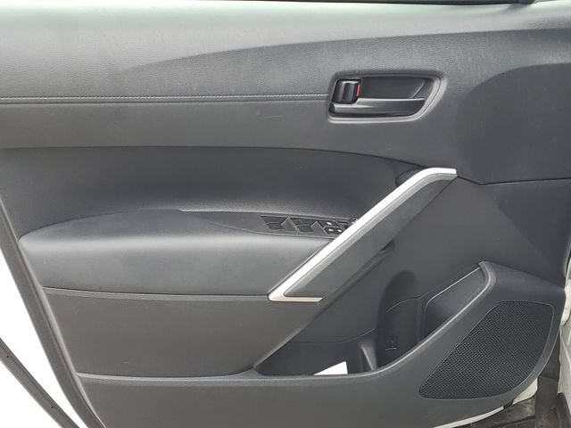 Used 2022 Toyota Corolla Cross LE AWD/4WD image 26