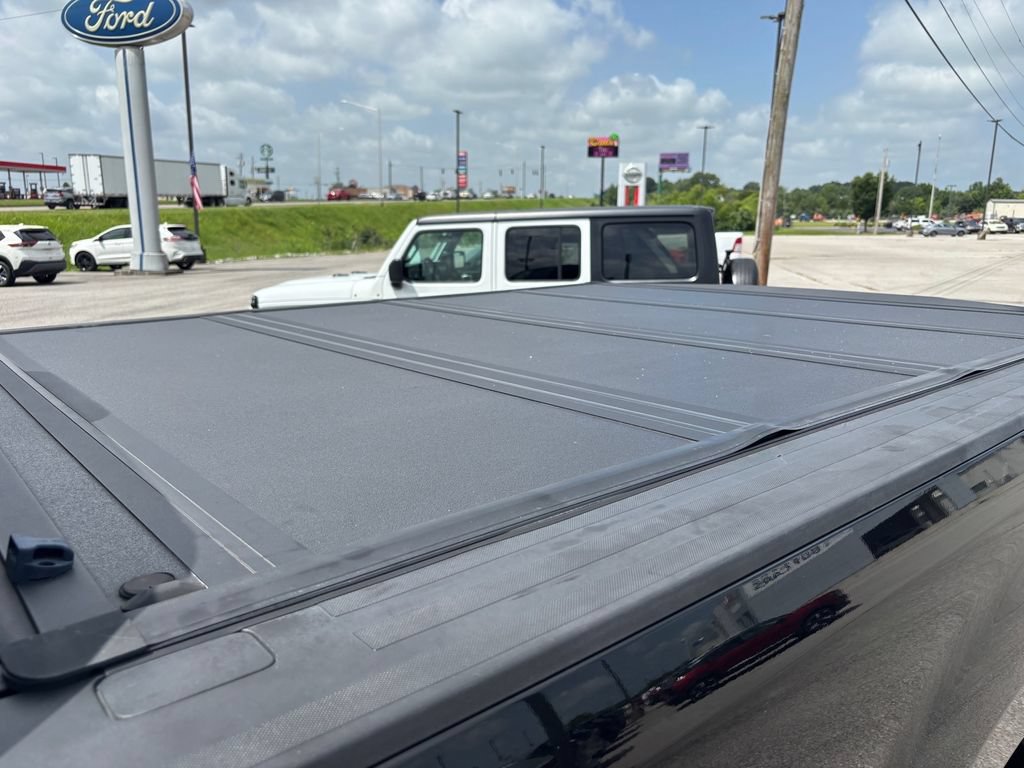 Used 2021 Ford F250 Lariat w/ Lariat Value Package AWD/4WD image 19