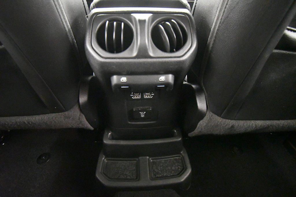 Used 2022 Jeep Wrangler Unlimited Sahara w/ Cold Weather Group image 14