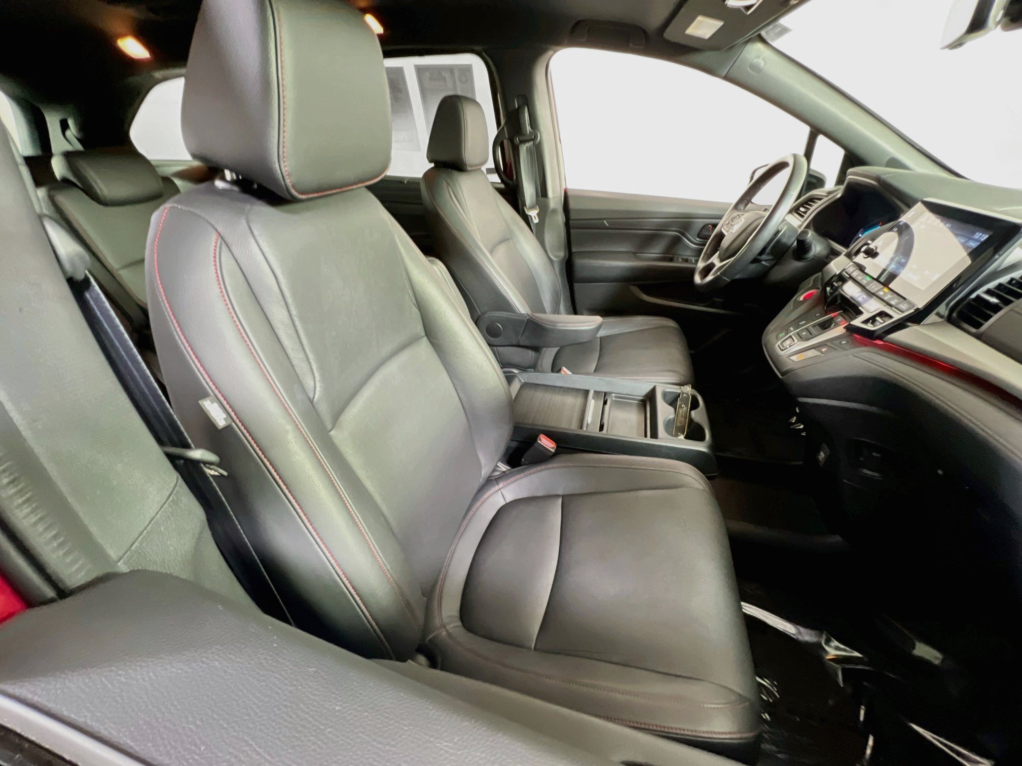 Used 2023 Honda Odyssey Sport image 28