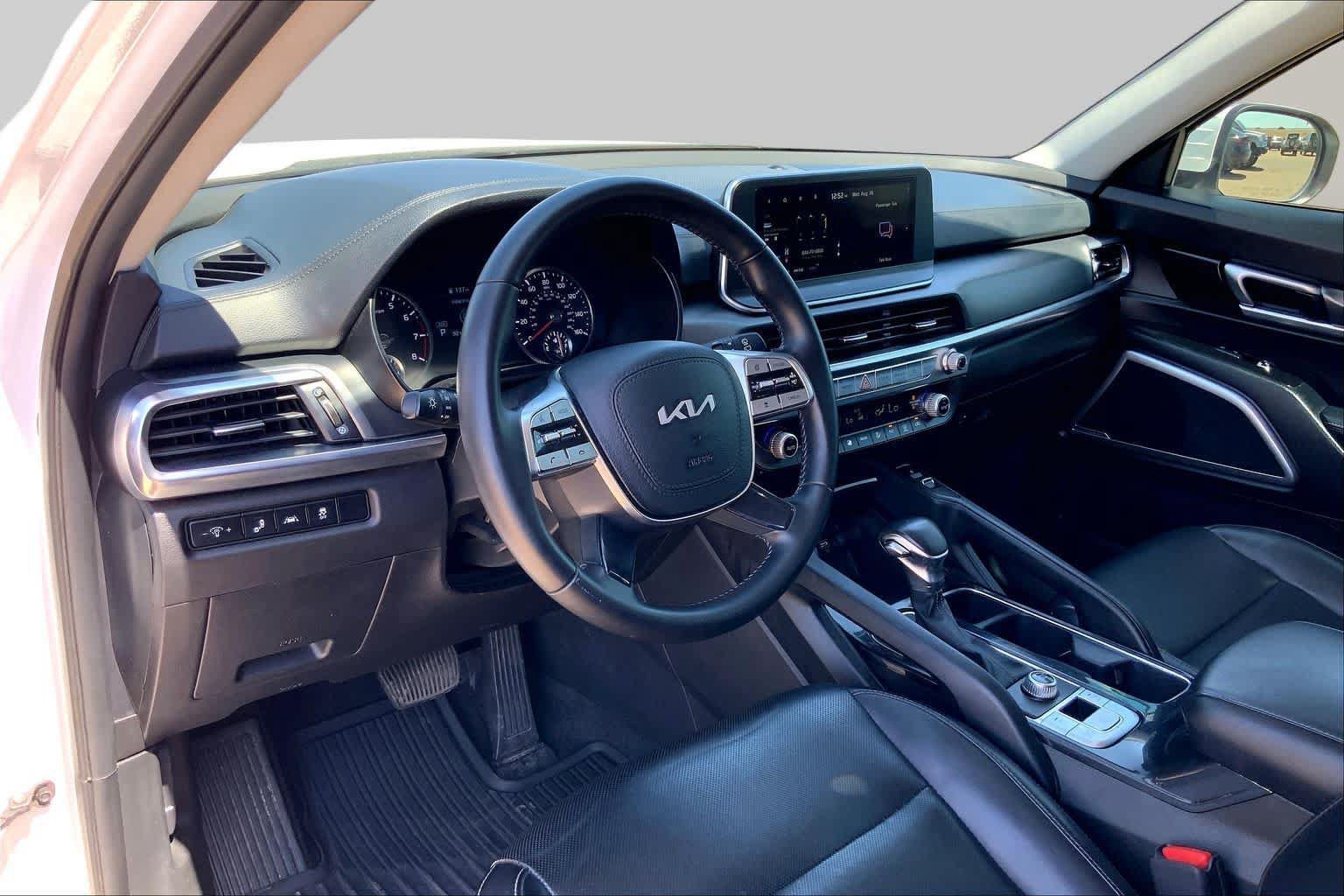 Certified 2022 Kia Telluride S FWD image 17