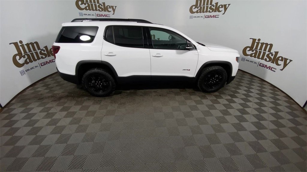 Used 2023 GMC Acadia AT4 w/ Technology Package image 9