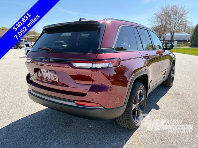 Used 2026 Jeep Grand Cherokee Limited w/ Limited Altitude Package AWD/4WD image 6