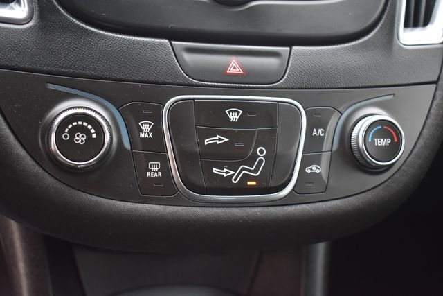 Certified 2017 Chevrolet Malibu LT w/ LPO, Convenience Package 2 image 29