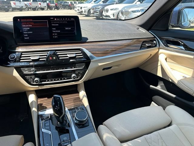 Used 2023 BMW 530i xDrive w/ Convenience Package AWD/4WD image 15