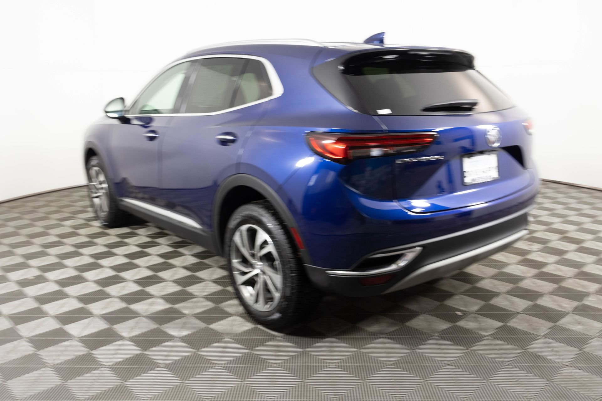 Used 2022 Buick Envision Essence w/ Safety Package image 13